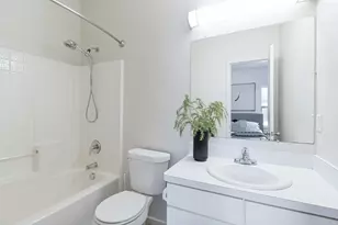 1725 N Fitzhugh Ave, Dallas, TX 75204 - Photo 17