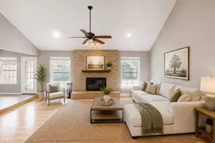 1109 Stapleton Ln, Flower Mound, TX 75028 - Photo 5
