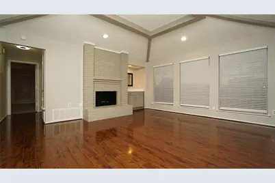 5402 Sandpiper Lane, Garland, TX 75043 - Photo 5