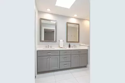 9716 Ravensway Drive, Dallas, TX 75238 - Photo 13