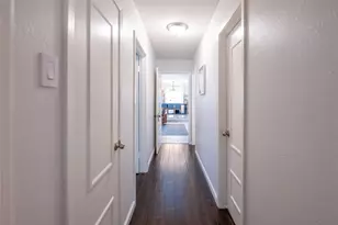 9716 Ravensway Dr, Dallas, TX 75238 - Photo 11