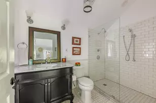 2036 Windsor Pl, Fort Worth, TX 76110 - Photo 19