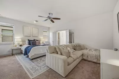 210 Wimberly Street, Fort Worth, TX 76107 - Photo 11