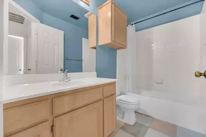 2200 Meadowstone Drive, Carrollton, TX 75006 - Photo 13
