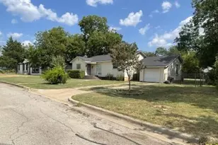 2332 Glencrest Dr, Fort Worth, TX 76119 - Photo 3