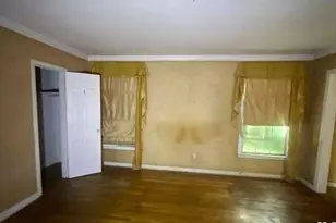 2332 Glencrest Dr, Fort Worth, TX 76119 - Photo 13