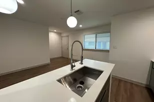 4526 Munger Ave, Dallas, TX 75204 - Photo 9