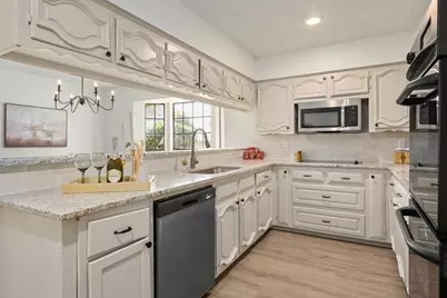 203 Mockingbird Court, Duncanville, TX 75137 - Photo 3