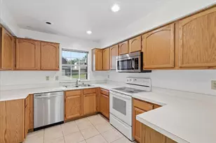 1367 Mimosa Ln, Lewisville, TX 75077 - Photo 7