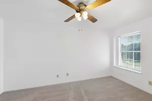 1367 Mimosa Ln, Lewisville, TX 75077 - Photo 19