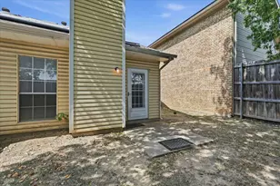 1367 Mimosa Ln, Lewisville, TX 75077 - Photo 23
