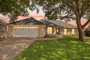 10200 Fieldcrest Dr, Benbrook, TX 76126 - Photo 1