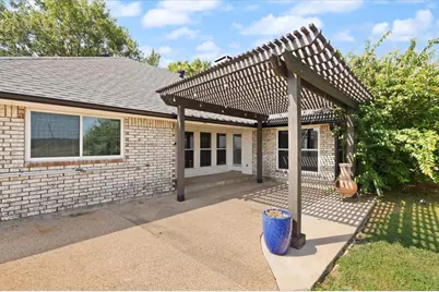 10200 Fieldcrest Drive, Benbrook, TX 76126 - Photo 35