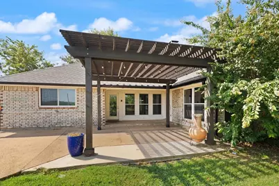 10200 Fieldcrest Drive, Benbrook, TX 76126 - Photo 33