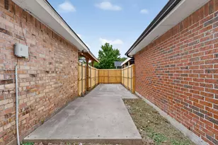 2521 Winter Oak St, Dallas, TX 75227 - Photo 37