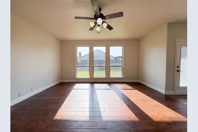 830 Graham Drive, Burleson, TX 76028 - Photo 5