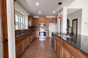 830 Graham Dr, Burleson, TX 76028 - Photo 3