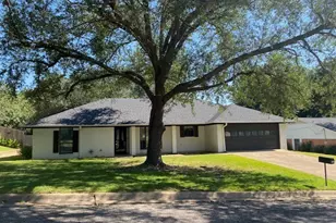 911 Kyle Dr, Athens, TX 75751 - Photo 11