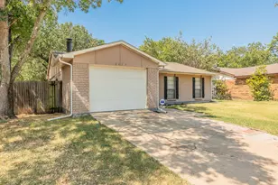 2817 Eddie Pl, Fort Worth, TX 76140 - Photo 1