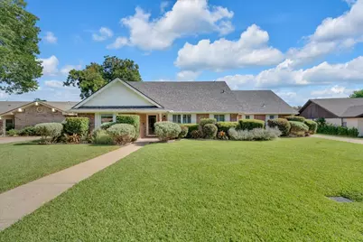 4412 Fiesta Circle E, Fort Worth, TX 76133 - Photo 1