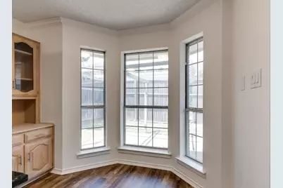 319 Kessler Drive, Euless, TX 76039 - Photo 17