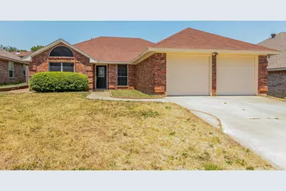 319 Kessler Drive, Euless, TX 76039 - Photo 1