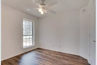 319 Kessler Drive, Euless, TX 76039 - Photo 25