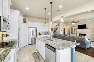 1544 Signature Dr, Weatherford, TX 76087 - Photo 9