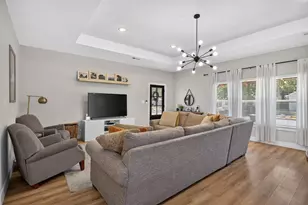 2511 Gladstone Dr, Dallas, TX 75211 - Photo 13