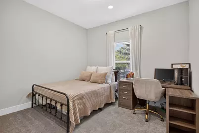 2511 Gladstone Drive, Dallas, TX 75211 - Photo 9