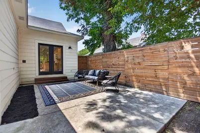 2511 Gladstone Drive, Dallas, TX 75211 - Photo 11