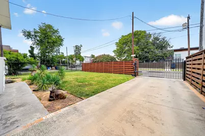 1417 Bennett Avenue #G, Dallas, TX 75206 - Photo 19