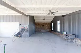 8900 Holly Rd, Alvarado, TX 76009 - Photo 13