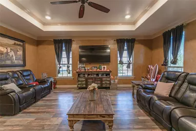 8900 Holly Road, Alvarado, TX 76009 - Photo 5