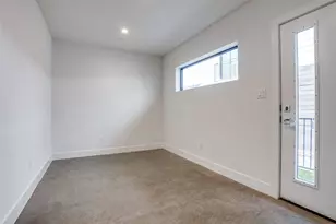 2117 N Garrett Ave, Dallas, TX 75206 - Photo 9