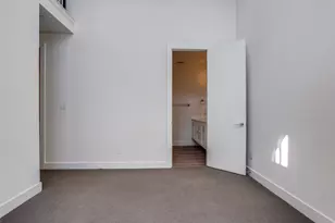 2117 N Garrett Ave, Dallas, TX 75206 - Photo 19