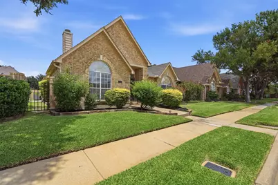 313 Pecos Drive, Irving, TX 75063 - Photo 3