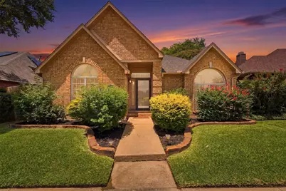 313 Pecos Drive, Irving, TX 75063 - Photo 5