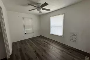 6700 Lakeside Dr, Lake Worth, TX 76135 - Photo 9