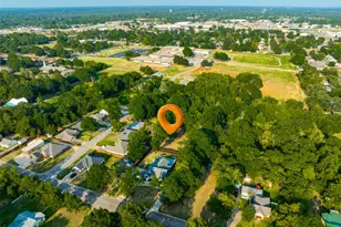 240 30th St NE, Paris, TX 75460 - Photo 33