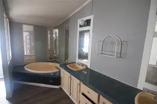 10164 Gaillard Lake, Wills Point, TX 75169 - Photo 11