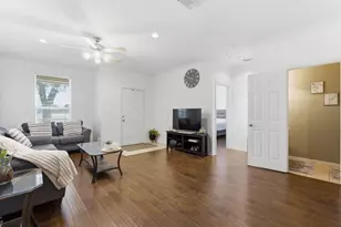 172 High School Dr, Lewisville, TX 75057 - Photo 9