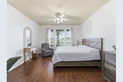 172 High School Drive, Lewisville, TX 75057 - Photo 17
