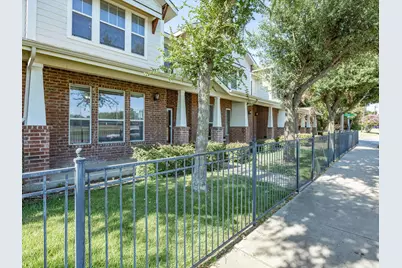 172 High School Drive, Lewisville, TX 75057 - Photo 3