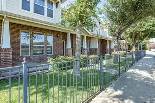 172 High School Dr, Lewisville, TX 75057 - Photo 3