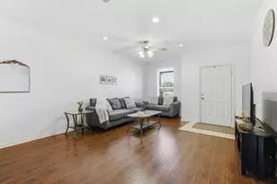 172 High School Dr, Lewisville, TX 75057 - Photo 7