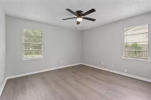3847 Castle Hills Dr, Dallas, TX 75241 - Photo 7