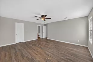 1337 Gayle St, Burleson, TX 76028 - Photo 25