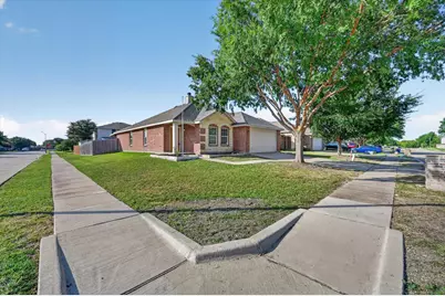 1337 Gayle Street, Burleson, TX 76028 - Photo 3