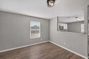 1337 Gayle St, Burleson, TX 76028 - Photo 11